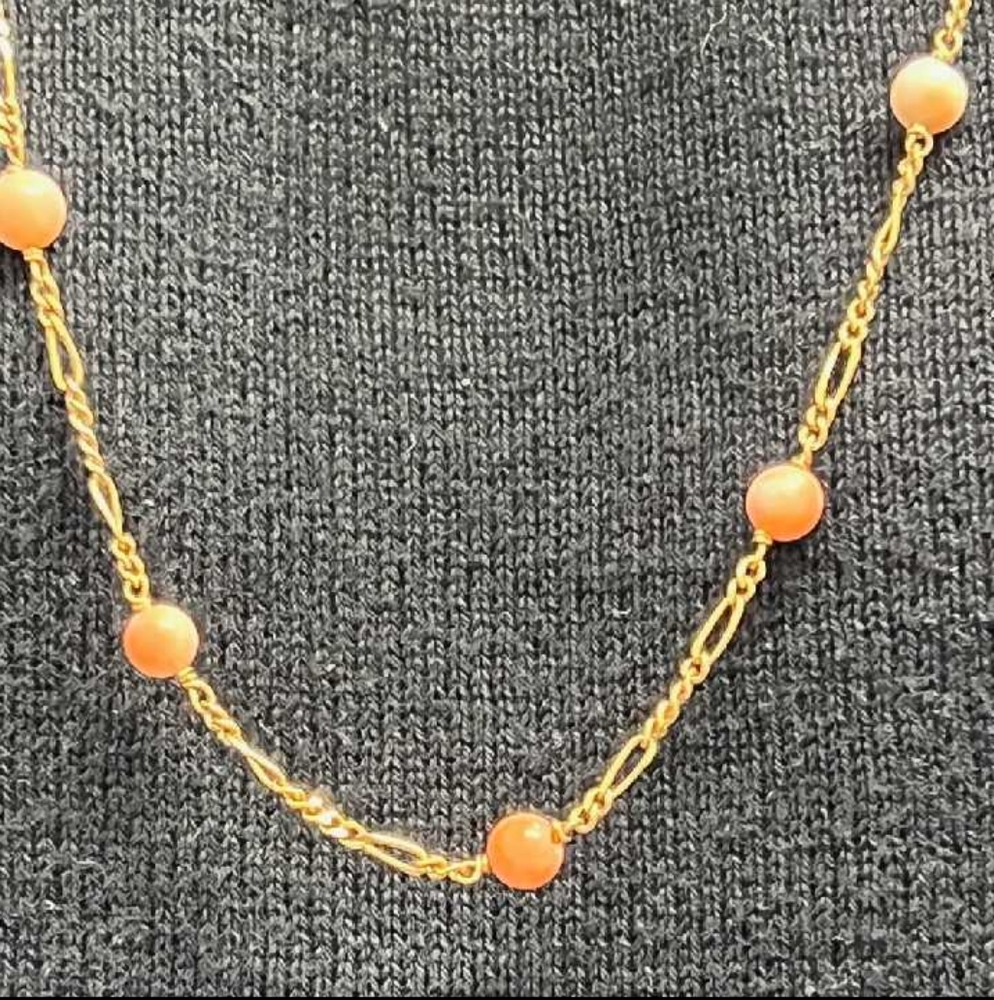 18K Coral Yellow Gold Very Fine Quality Necklace Measuring 15" in length - Picture 3 of 4